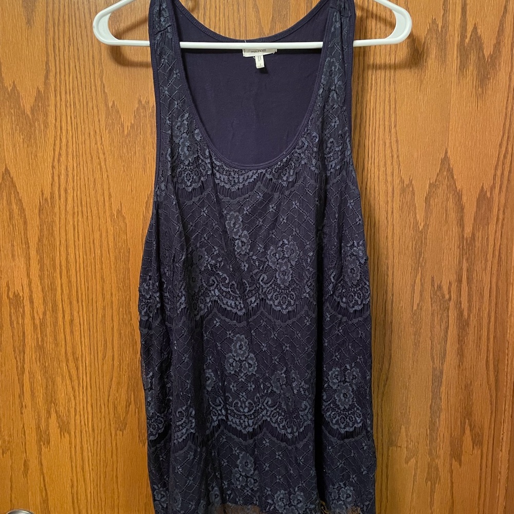 🔥🔥Maurices 1X Navy blue lace tank top.  Gently worn. Lined with soft material.